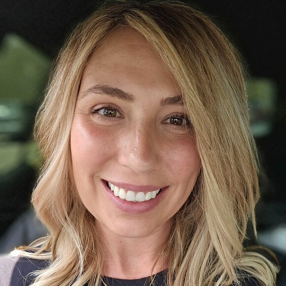 Meet your Posher, Jillian - Picture 1 of 1